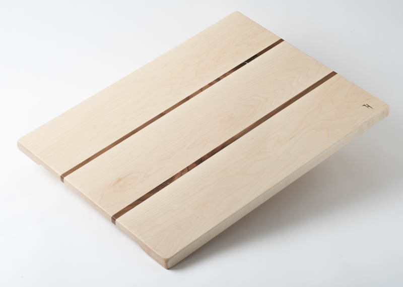 Charcuterie board, in birch with cherry stripes